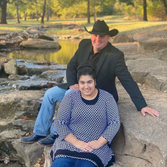 Meet your Posher, Andrea - Picture 8 of 16